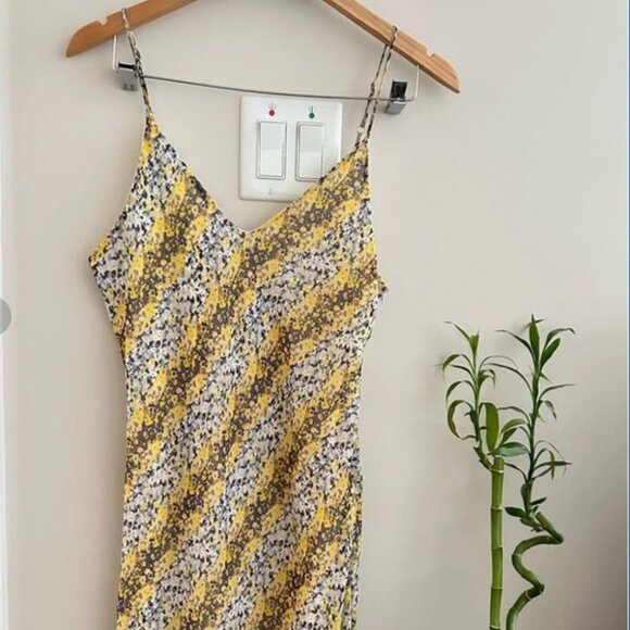 Dolls kill Le Lis Yellow Floral Midi Shift Dress - Picture 6 of 7